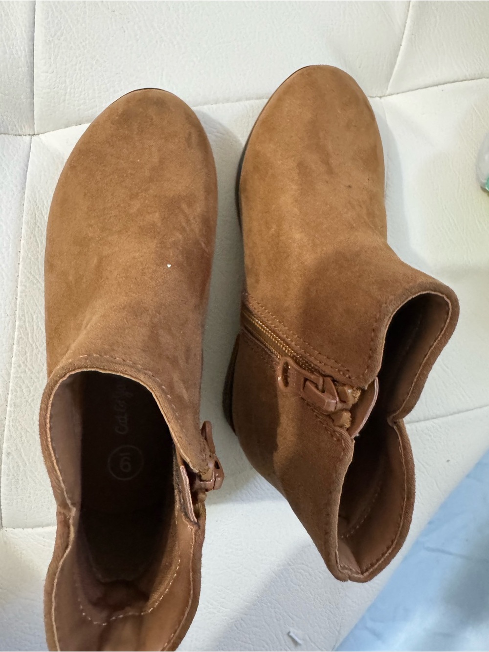 Men's Suede Chukka Boots in Cognac Brown